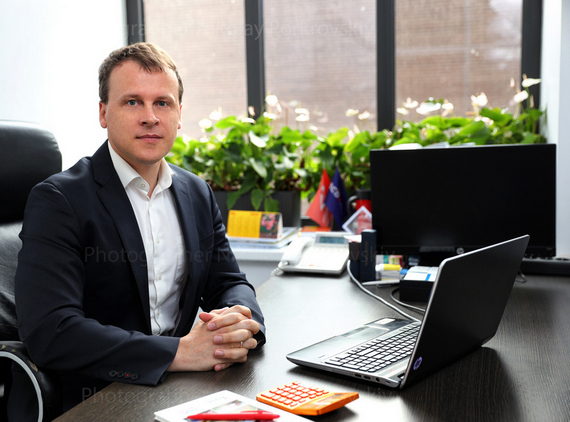 Генеральный директор АлмаДез